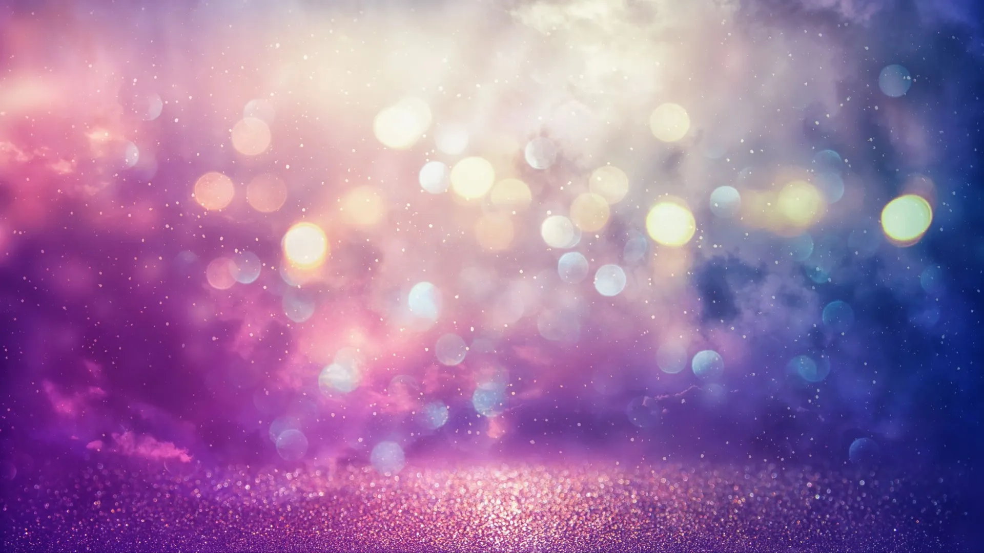Самый мистический цвет — фиолетовый. Фото: tomertu / Shutterstock / Fotodom