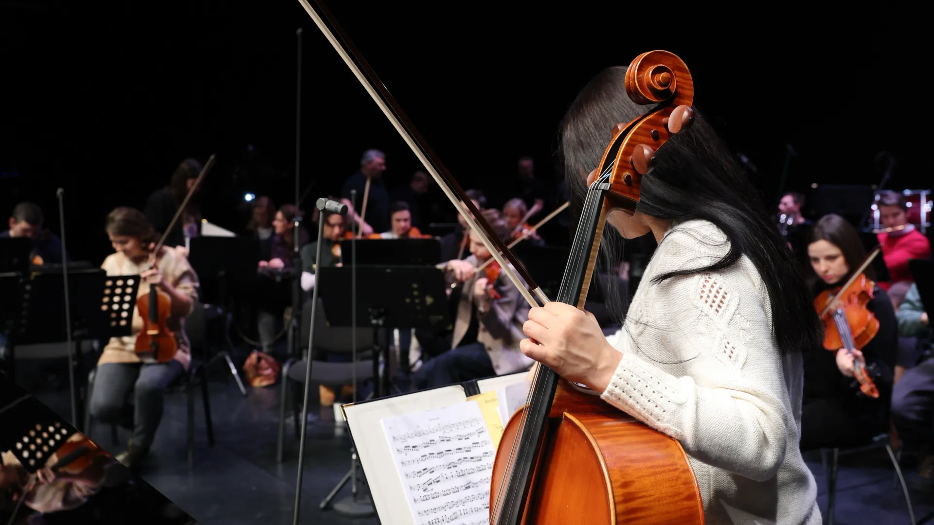 Музыканты исполнят пять разных виолончельных концертов. Фото: Андрей Ткачев / «Ямал-Медиа»