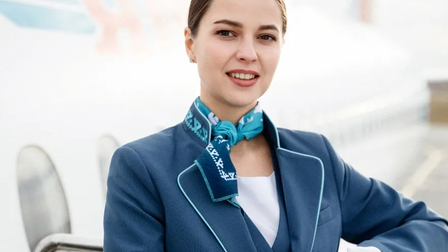 Новая форма стюардесс «Ямала». Фото: t.me/yamal_airlines