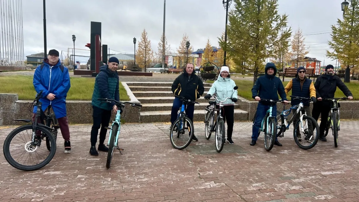 Жители Тазовского изменили привычные маршруты, выбрав велосипеды