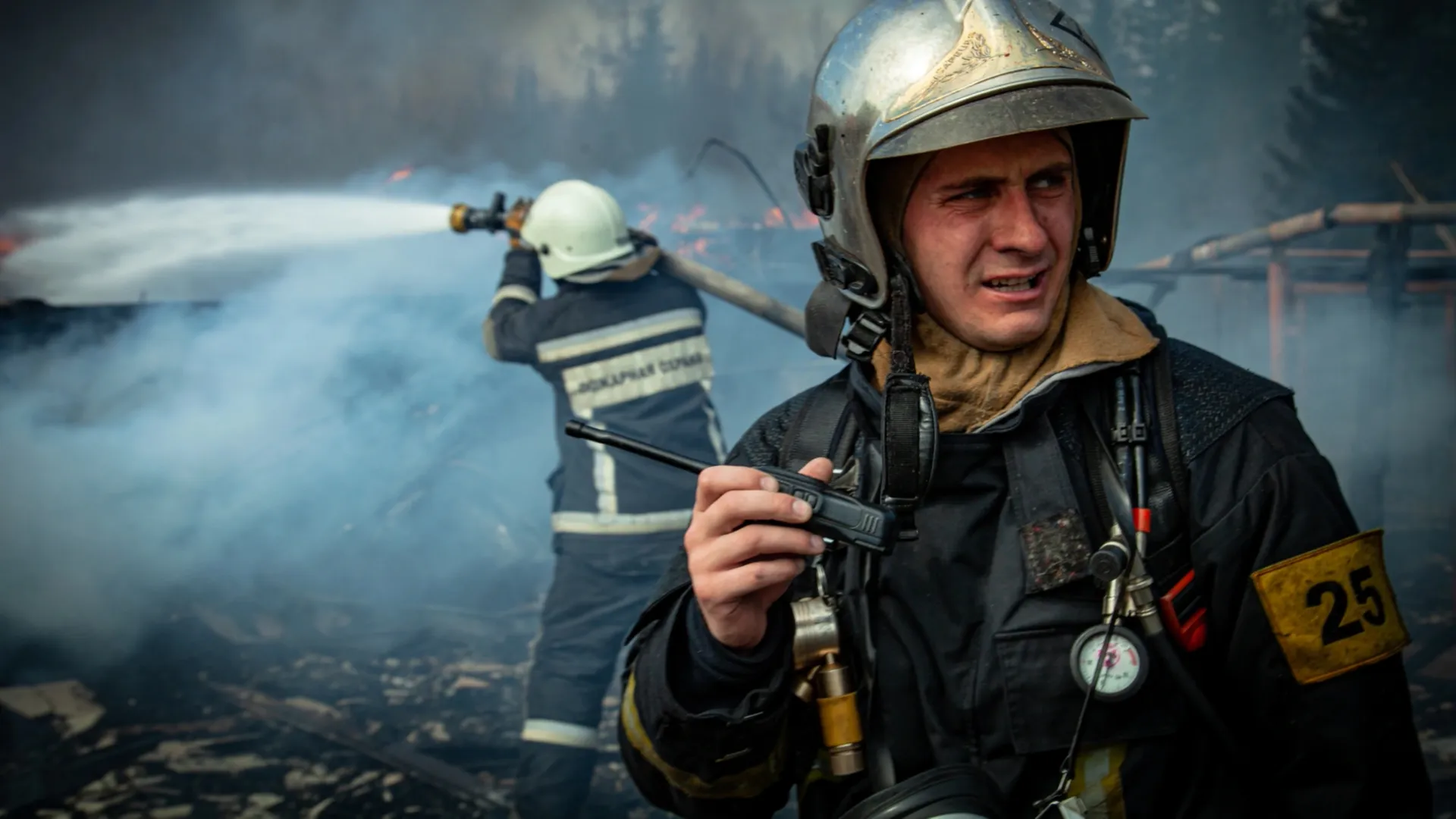 Пожарные Ямала будут получать региональные надбавки. Фото предоставлено Александром Верховодовым