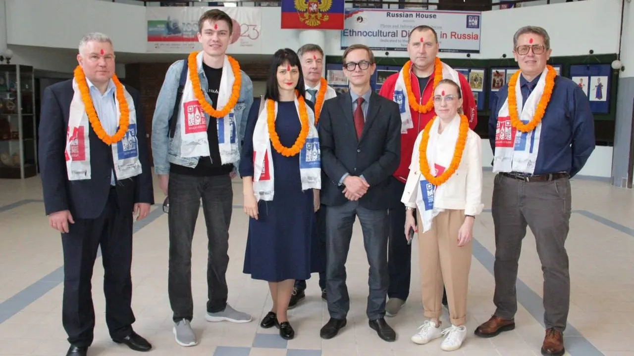 Ямальские медики, приехавшие в Непал по волонтерской программе «Миссия Добро». Фото: t.me/interyamal