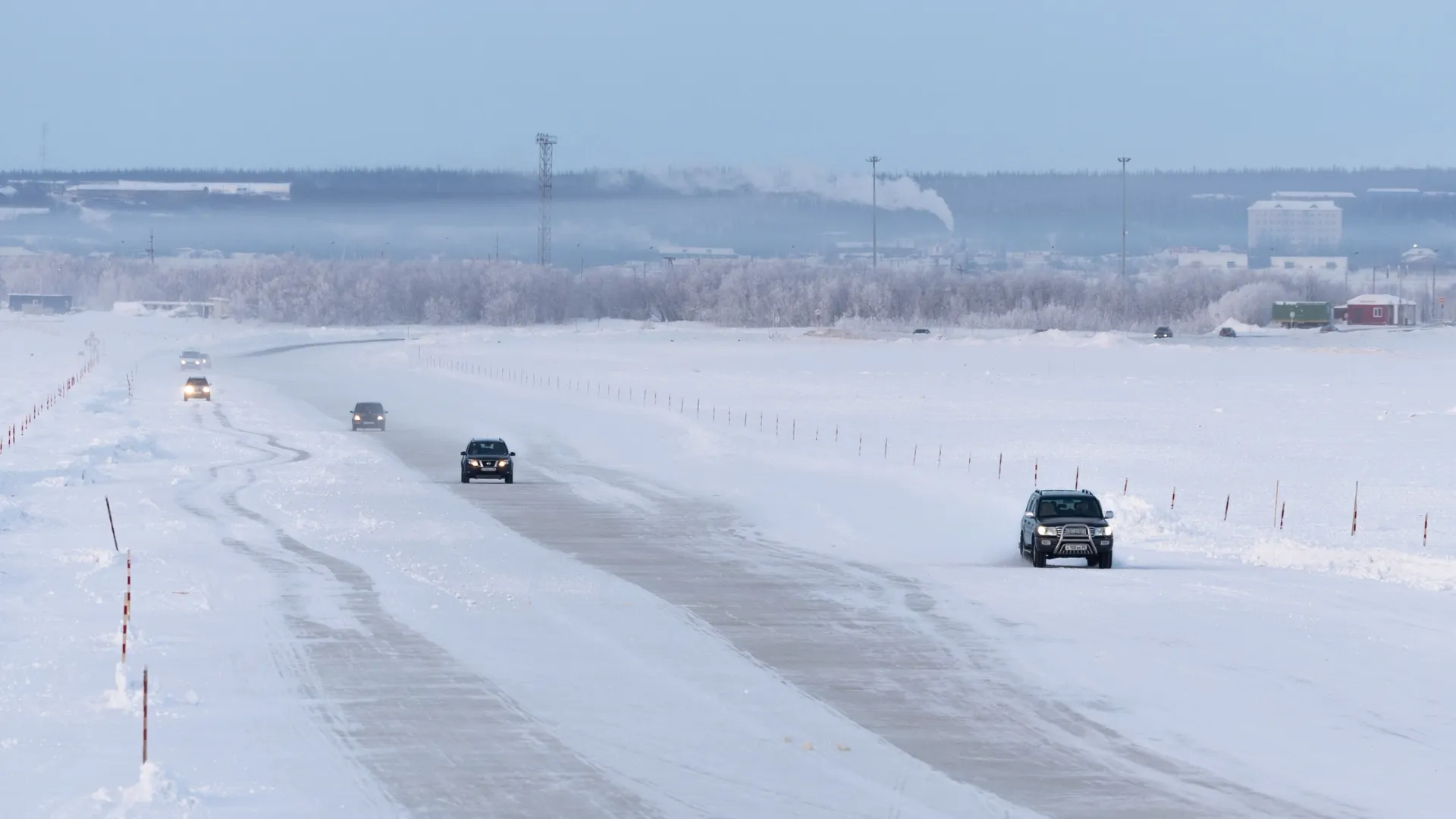 На дороге Лабытнанги — Теги открыто движение. Фото: Юлия Чудинова / «Ямал-Медиа»