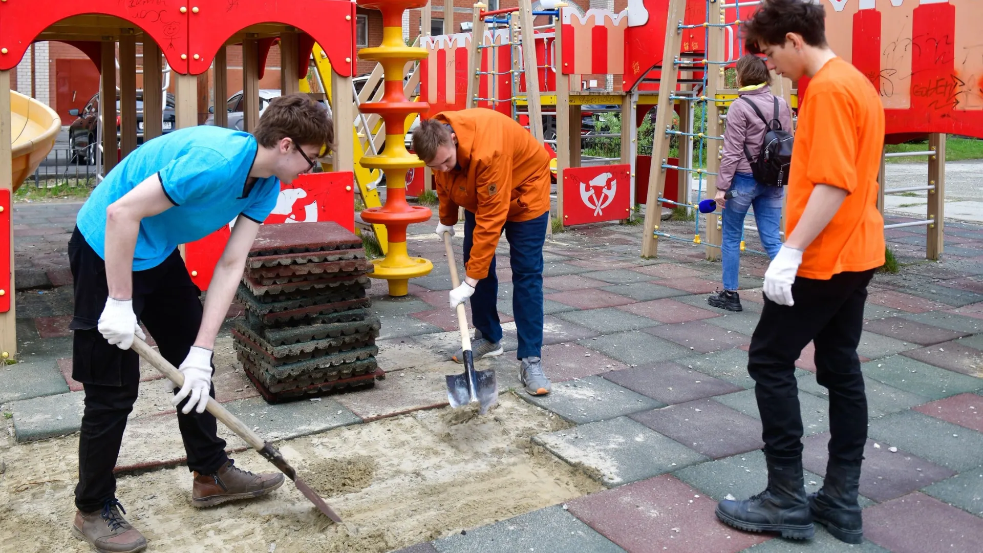 В Новом Уренгое подростков набирают в трудовые отряды | Север-Пресс