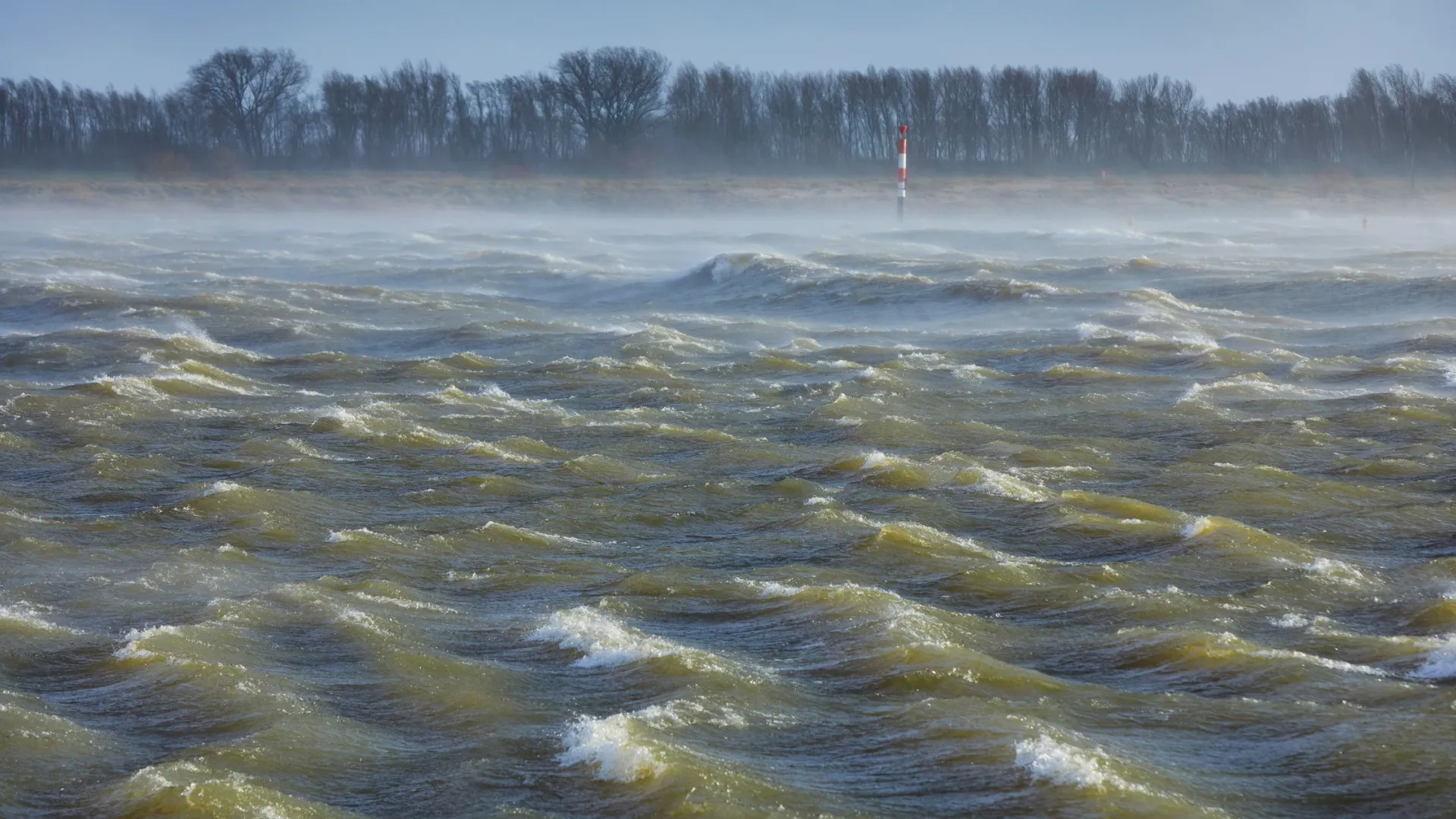 На Курган надвигается масштабный паводок. Фото: R. de Bruijn_Photography / Shutterstock / Fotodom