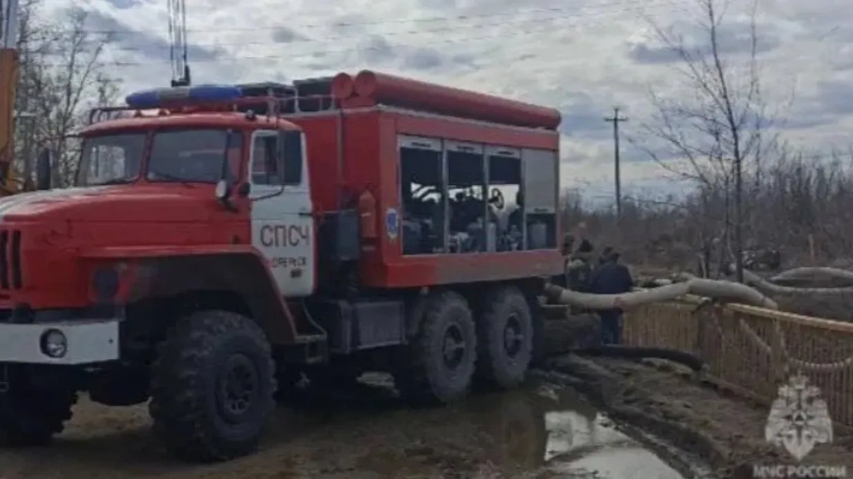 Спасатели из ЯНАО закончили работу по борьбе со стихией в Тюменской области  | Север-Пресс