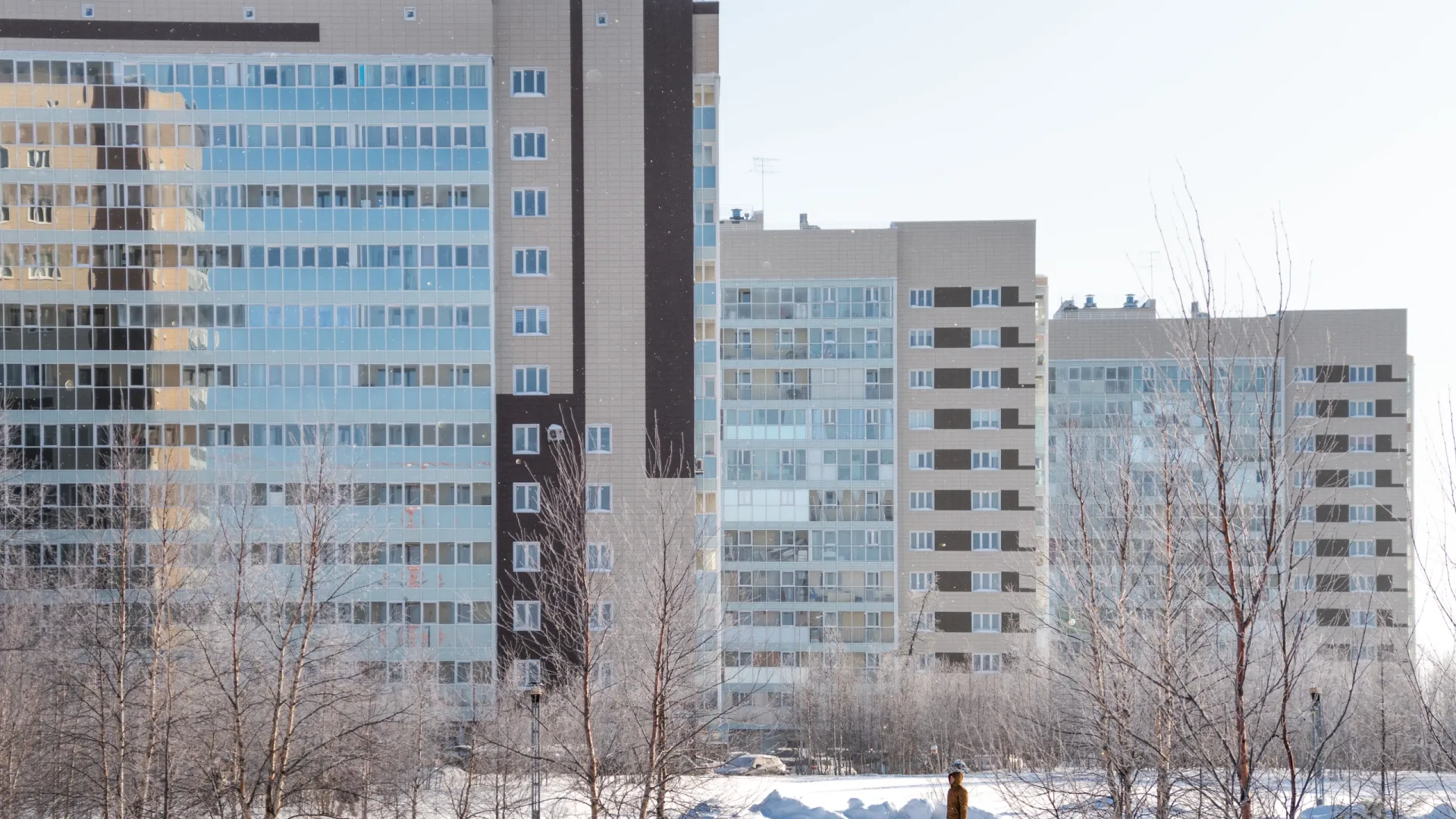 В Новом Уренгое растет спрос на жилье. Фото: Юрий Здебский /  «Ямал-Медиа»