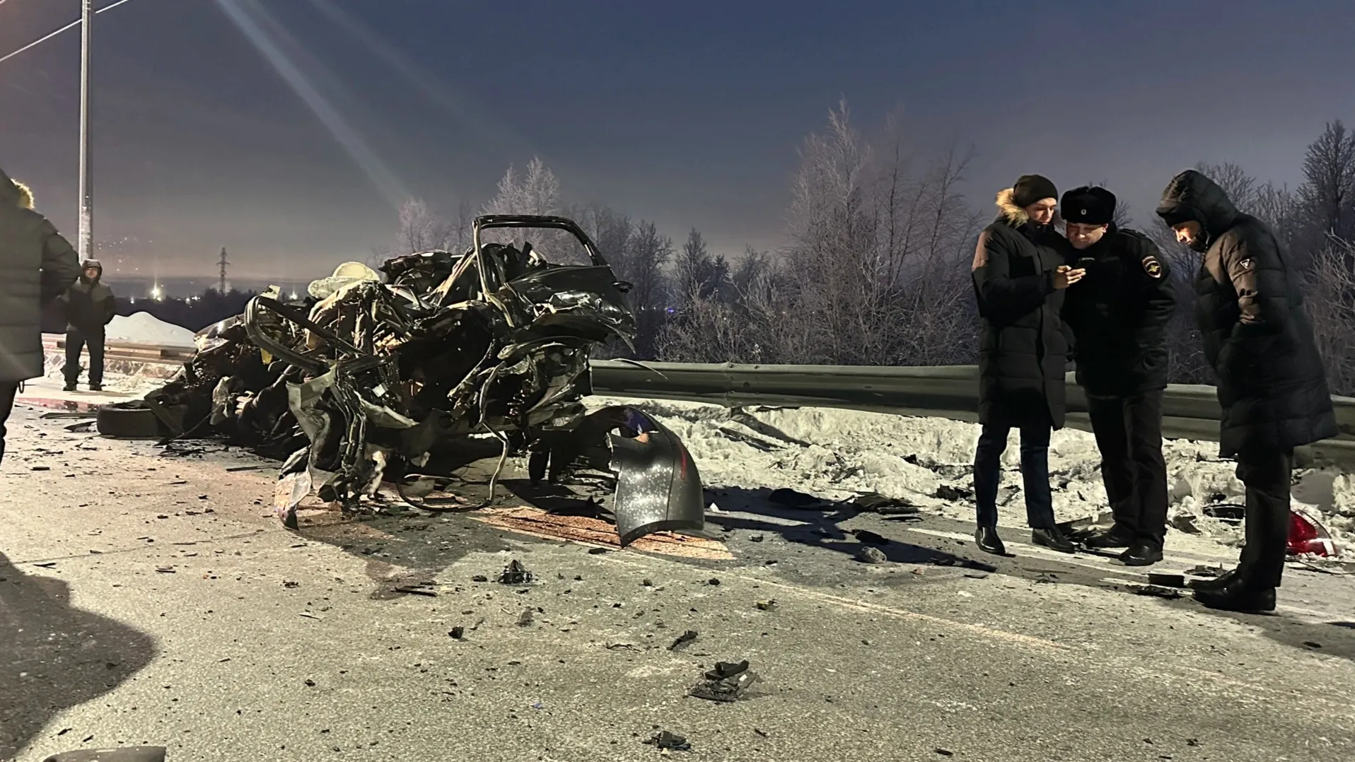 Машина была практически уничтожена в аварии. Фото: Вера Дронзикова / «Ямал-Медиа»