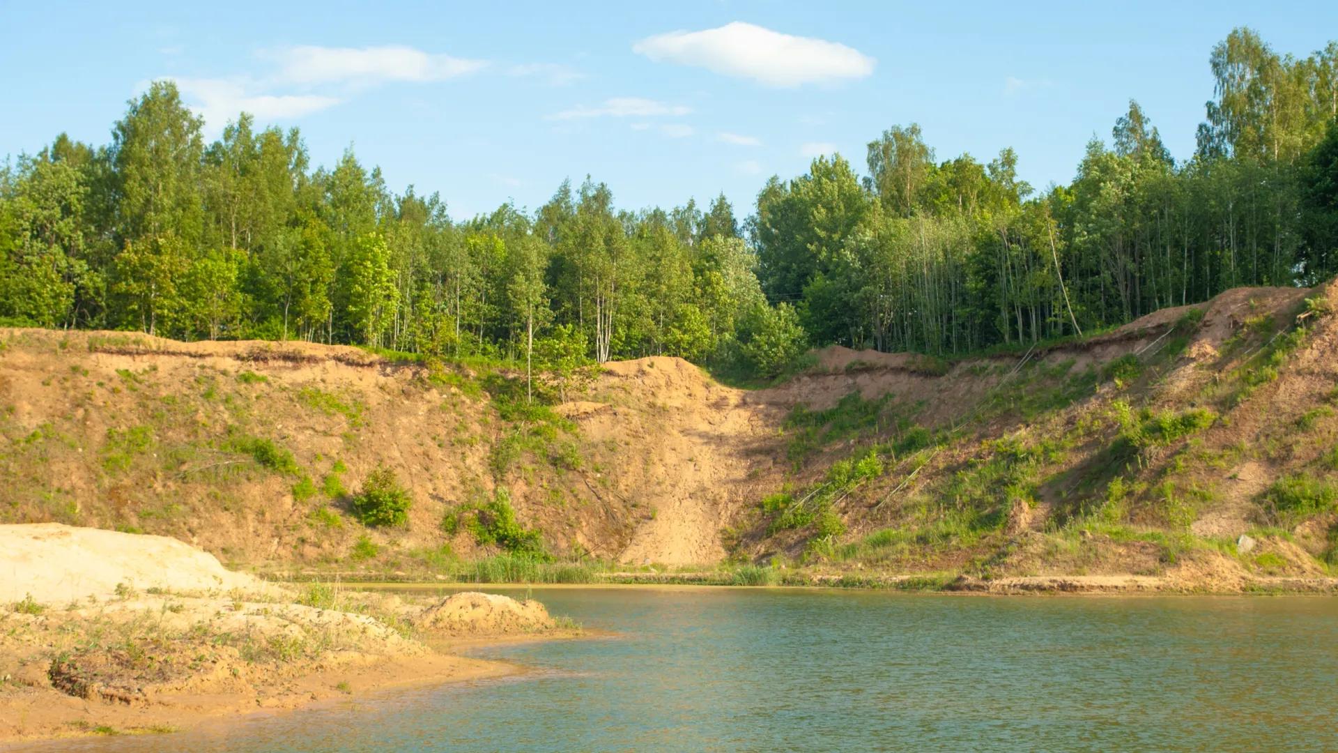 План благоустройства территории у озера Ханто уже готов. Фото: fotokaleinar/Shutterstock/Fotodom