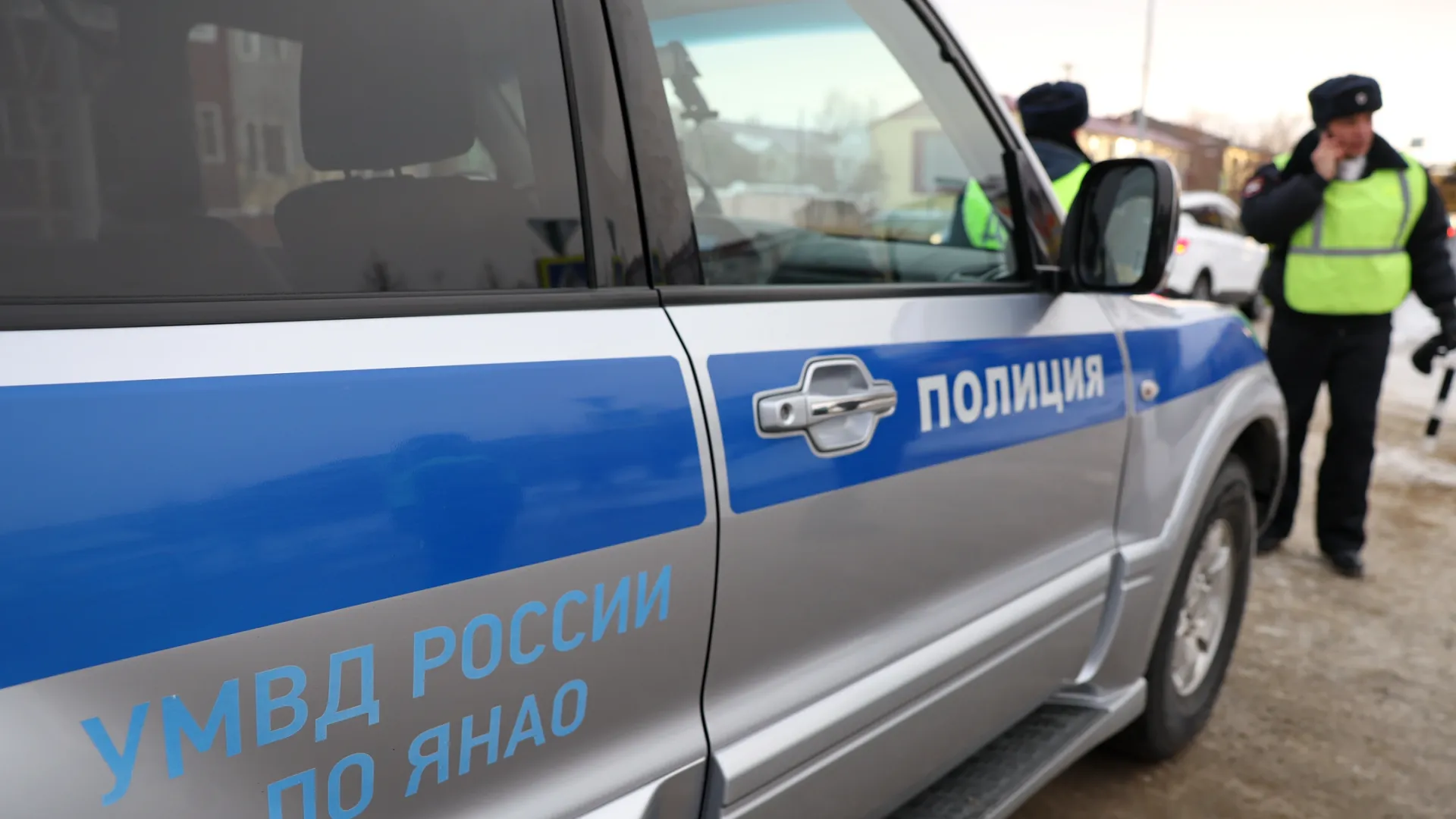 Причины женской драки установит полиция. Фото: Андрей Ткачев / «Ямал-Медиа»