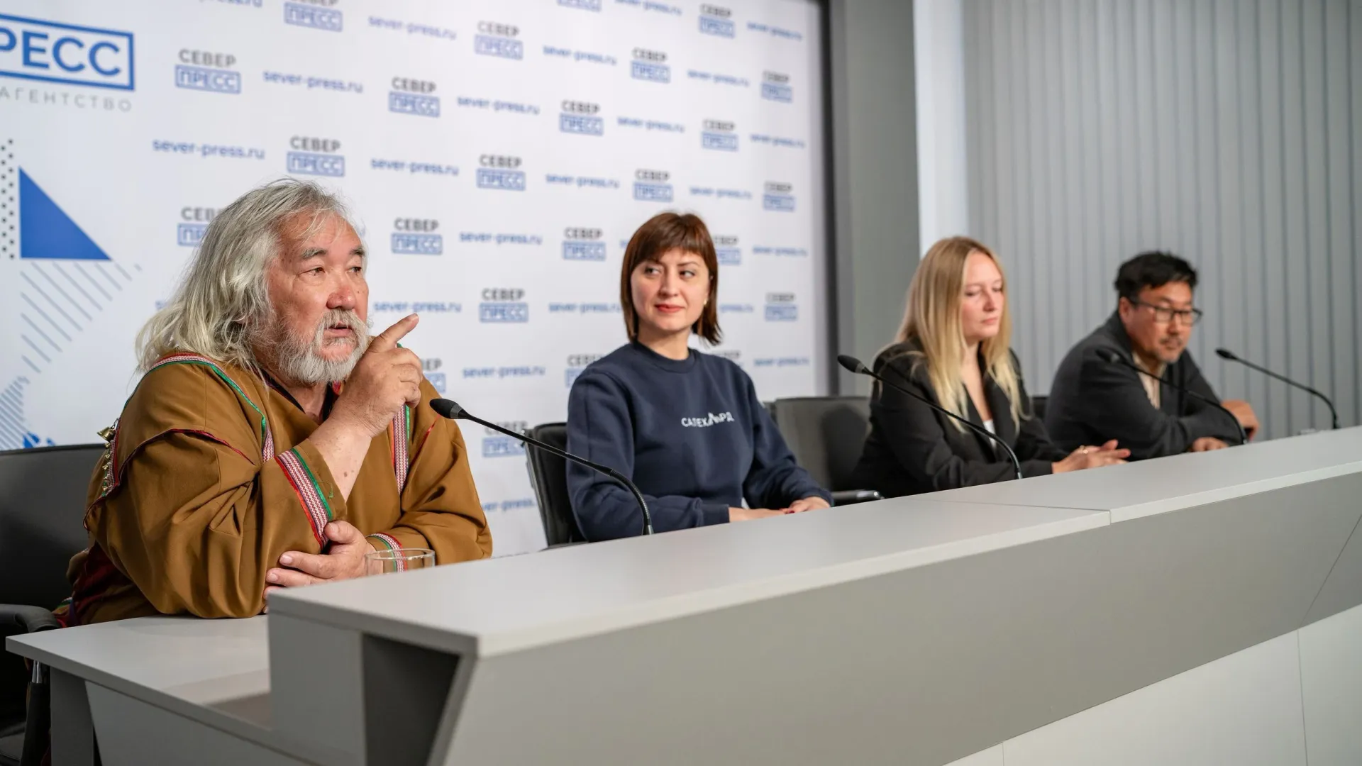 Организаторы и жюри побывали в пресс-центре «Север-Пресса». Фото: Сергей Зубков / «Ямал-Медиа»