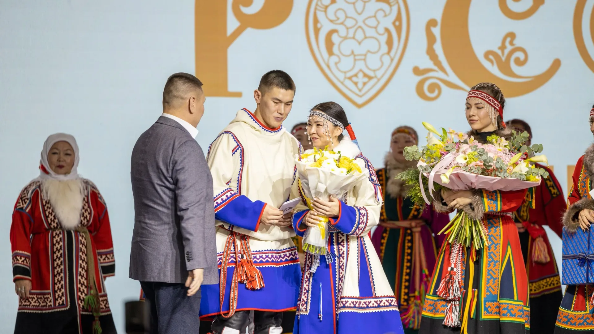 Ямальцы поженились на выставке «Россия». Фото: Федор Воронов / «Ямал-Медиа»