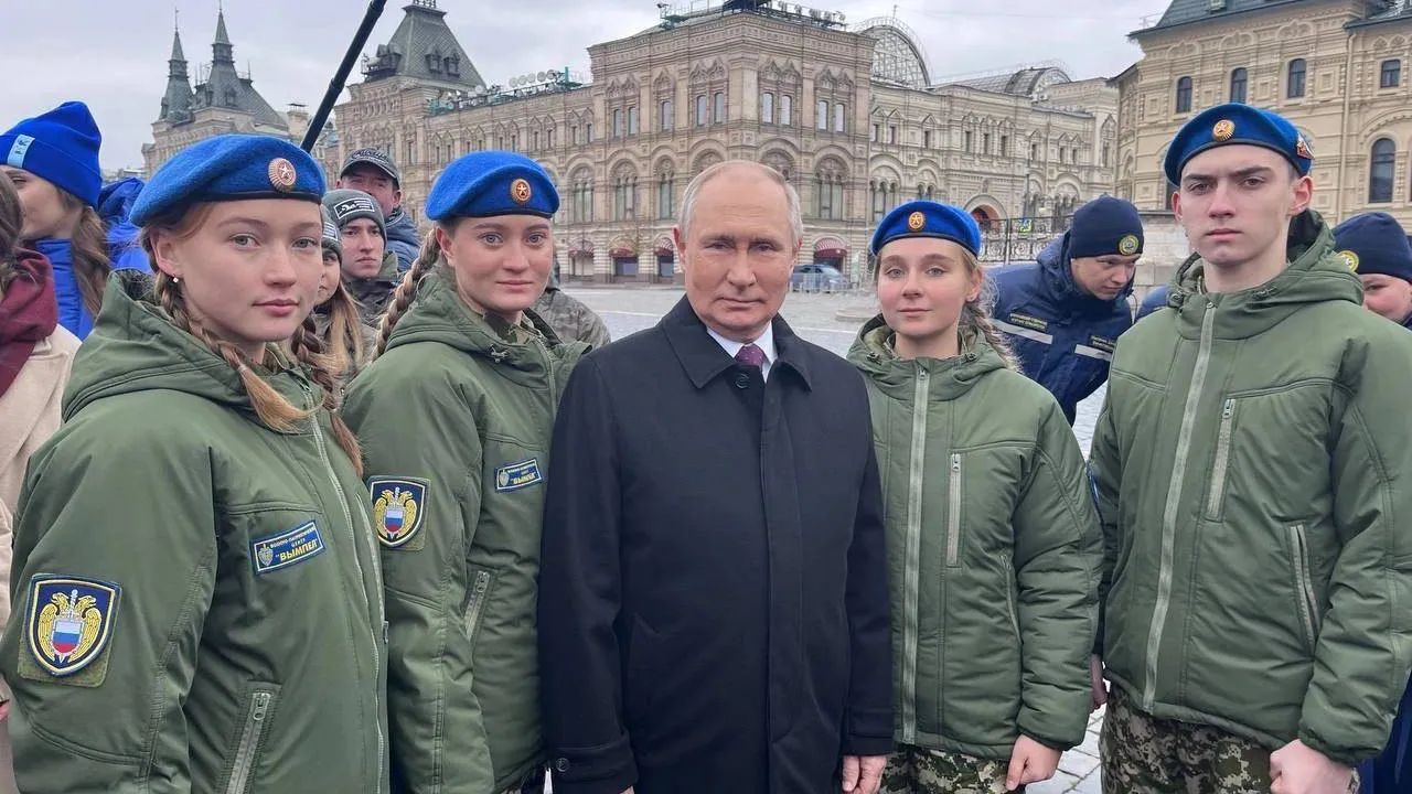 Ямалец стал участником встречи с Владимиром Путиным. Фото:: t.me/VORONOV89
