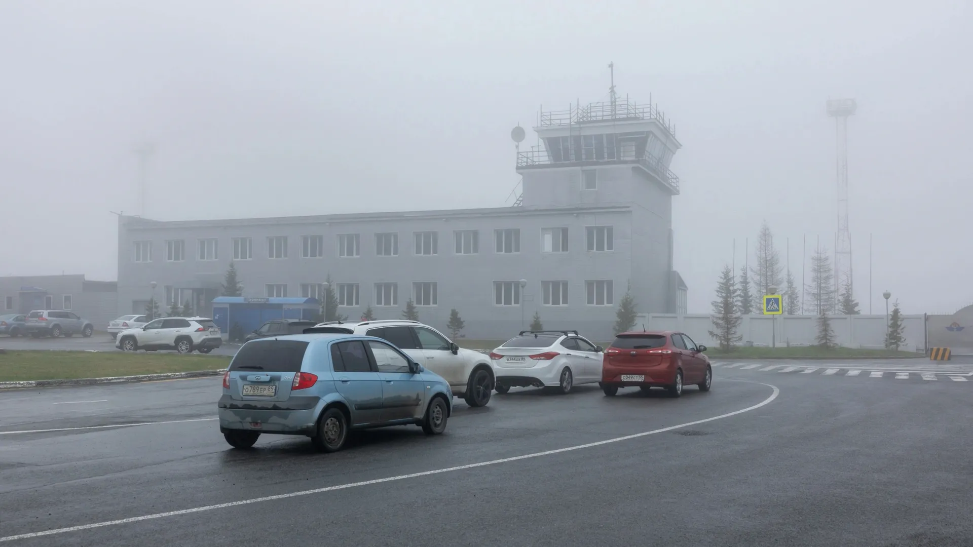Салехард окутал густой туман. Фото: Василий Петров / «Ямал-Медиа»