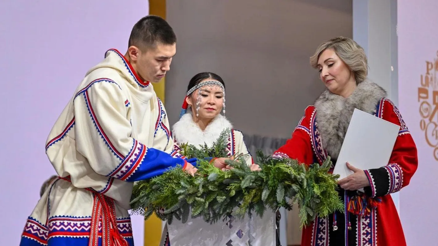 Ямальцы вступили в брак на ВДНХ. Фото: t.me/zagsyanao89