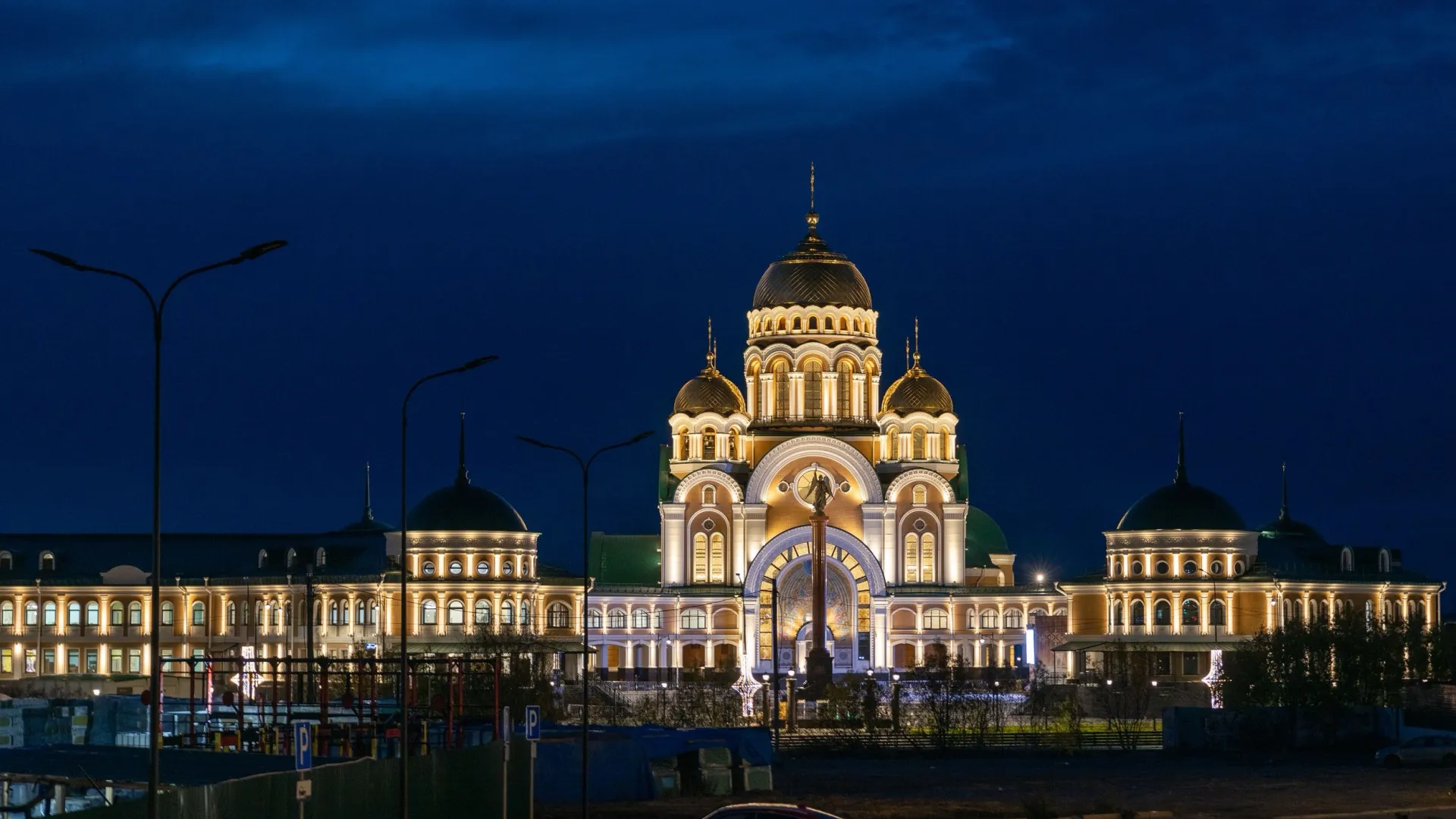 Жемчужина православной Арктики — так говорят о Соборе в честь Преображения Господня. Фото: Федор Воронов / «Ямал-Медиа»