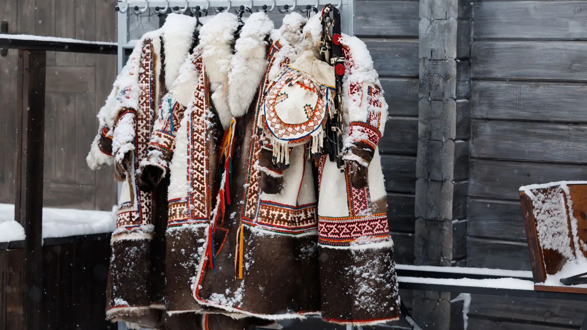 Национальная одежда коренных малочисленных народов Севера. Фото: Юлия Чудинова / «Ямал-Медиа»
