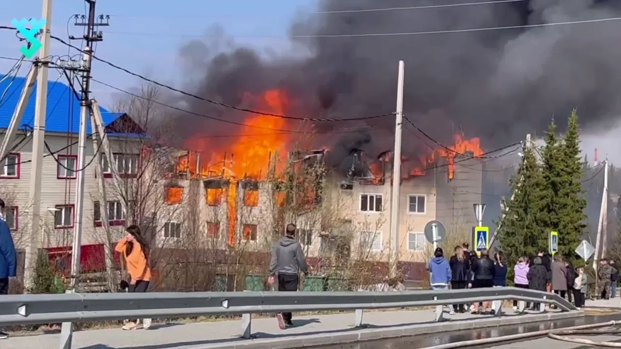 В Салехарде объявили сбор помощи пострадавшим при пожаре в Аксарке |  Север-Пресс