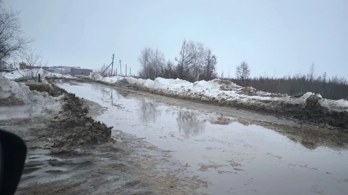 Потоп на улицах Нового Уренгоя. Фото: Воронов Chat/t.me/voronov89chat