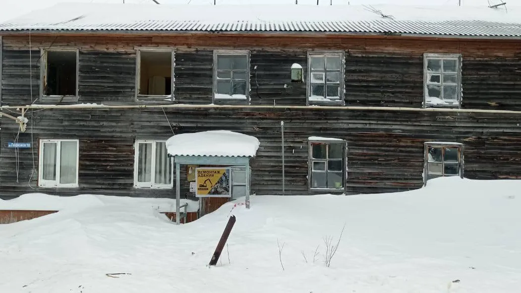 Заброшенные дома в Тазовском. Фото предоставлено прокуратурой ЯНАО