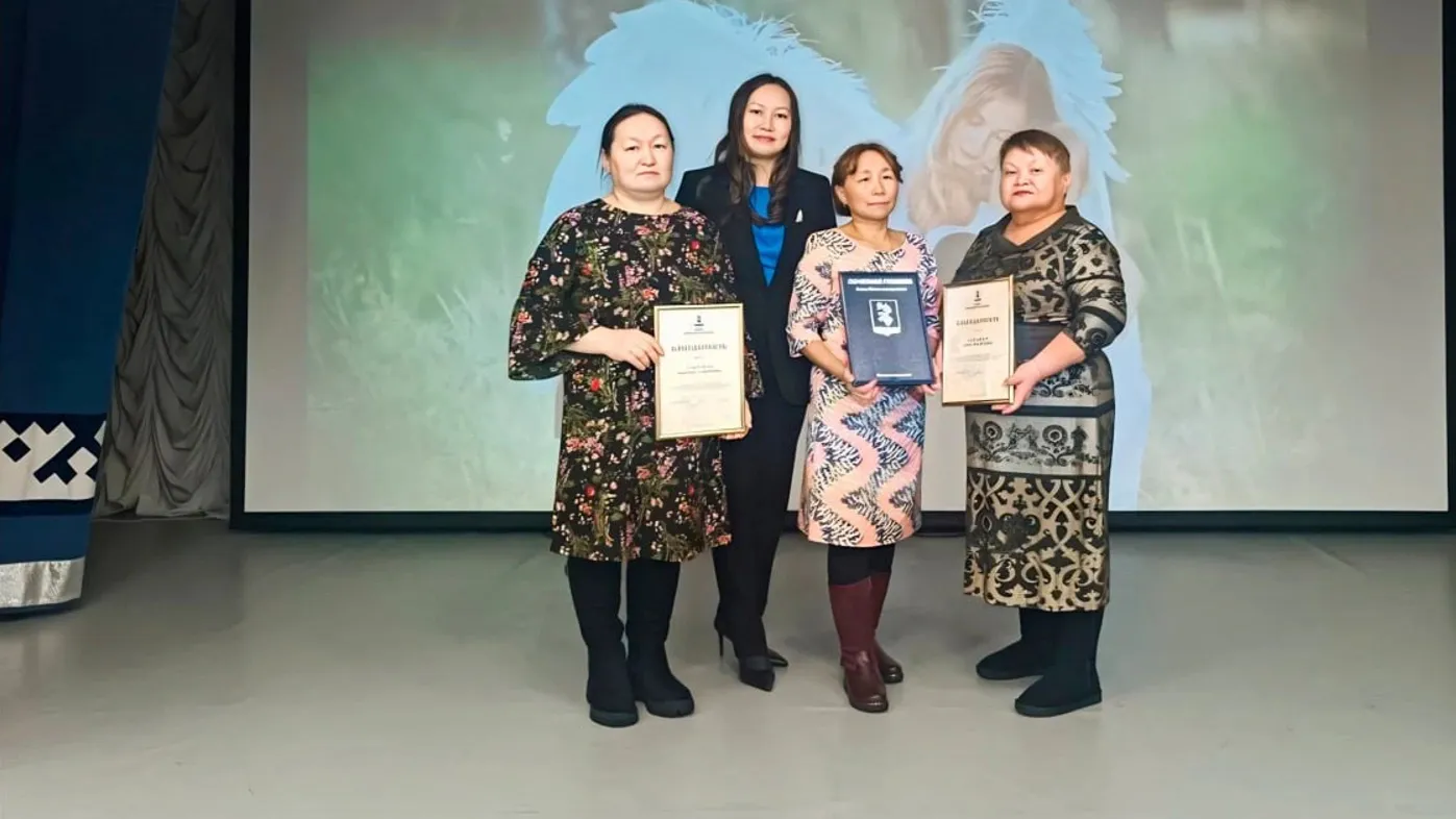 Заслуги матерей Ямальского района отметили высокими наградами. Фото: t.me/moi_yamalskiy_raion