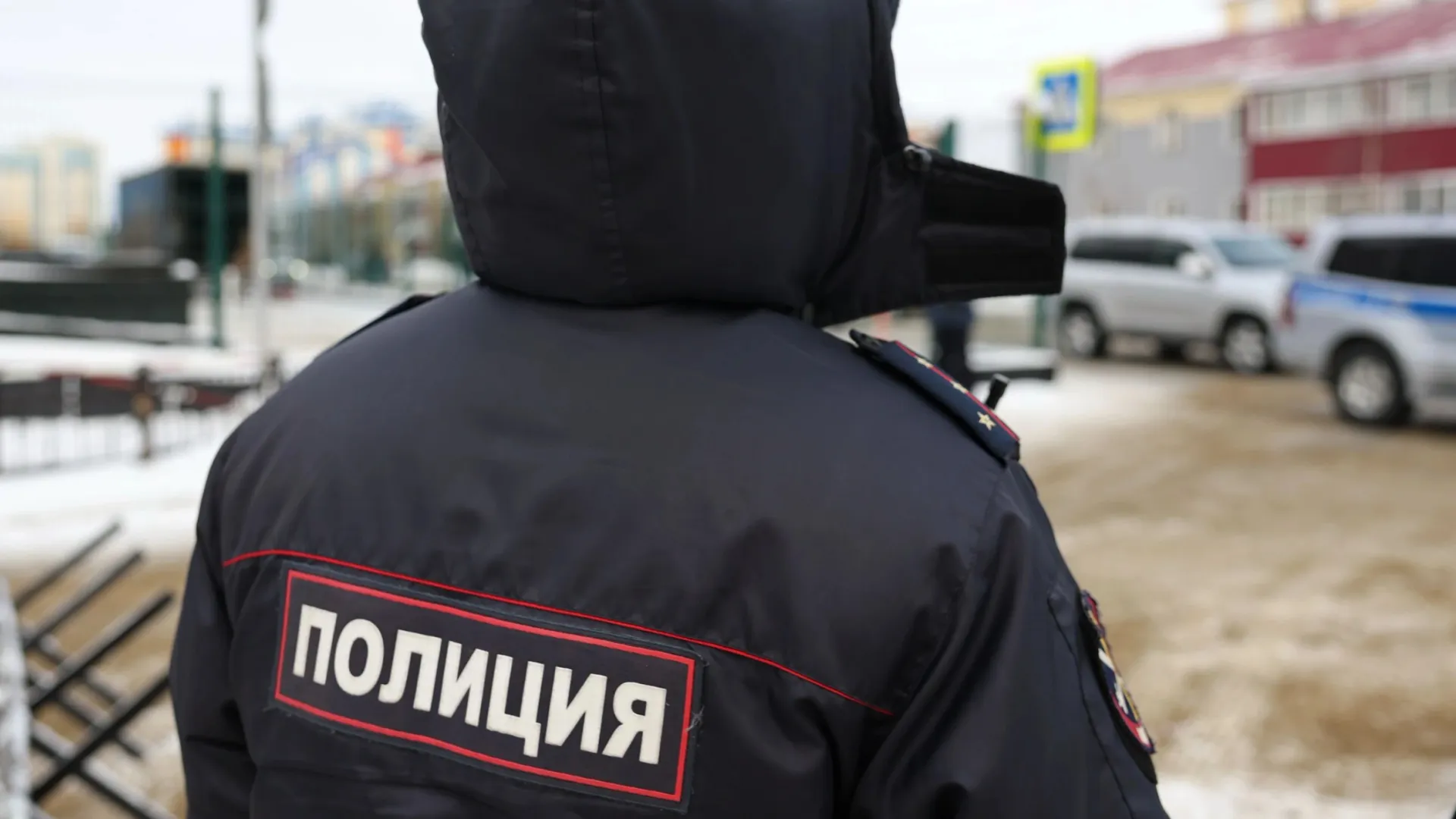Полицейские проверили 154 объекта, чтобы выявить нелегальных мигрантов. Фото: Андрей Ткачев / «Ямал-Медиа»