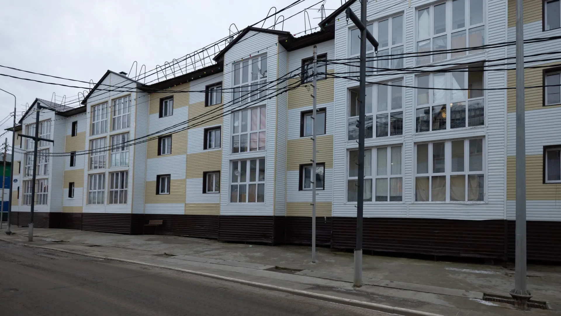 В Тазовском районе начнут строить еще 18 многоквартирников. Фото: Сергей Зубков / «Ямал-Медиа»