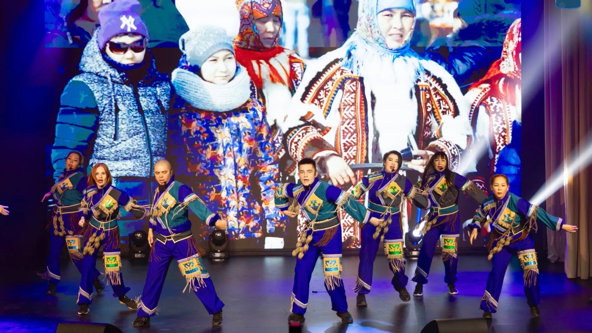 Колоритный концерт на съезде «Кочевники. В гости на Ямал». Фото: vk.com/public_pur_adm_89