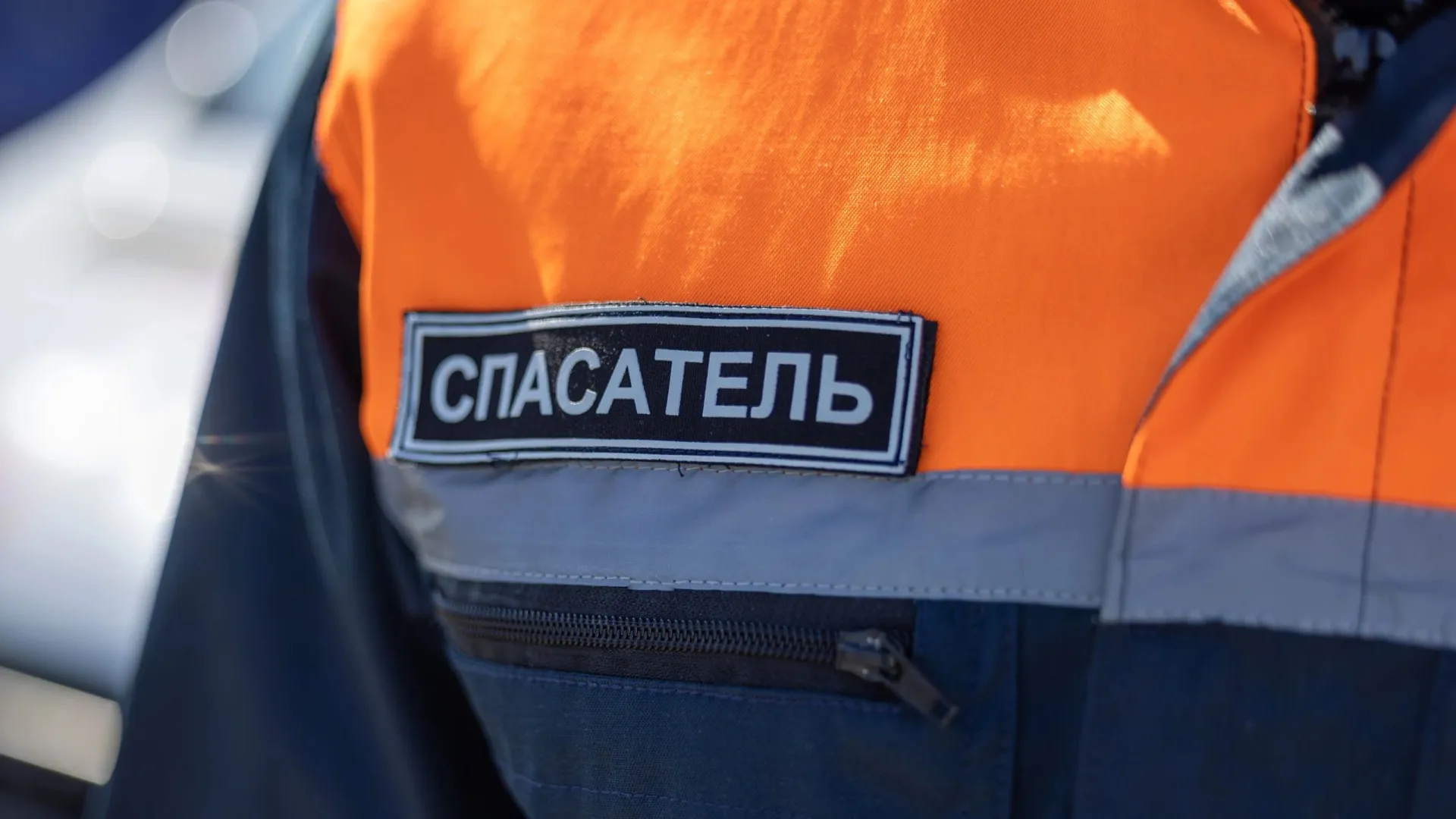 Спасатели подоспели вовремя, никто из 15 человек не пострадал. Фото: Юлия Чудинова / «Ямал-Медиа»