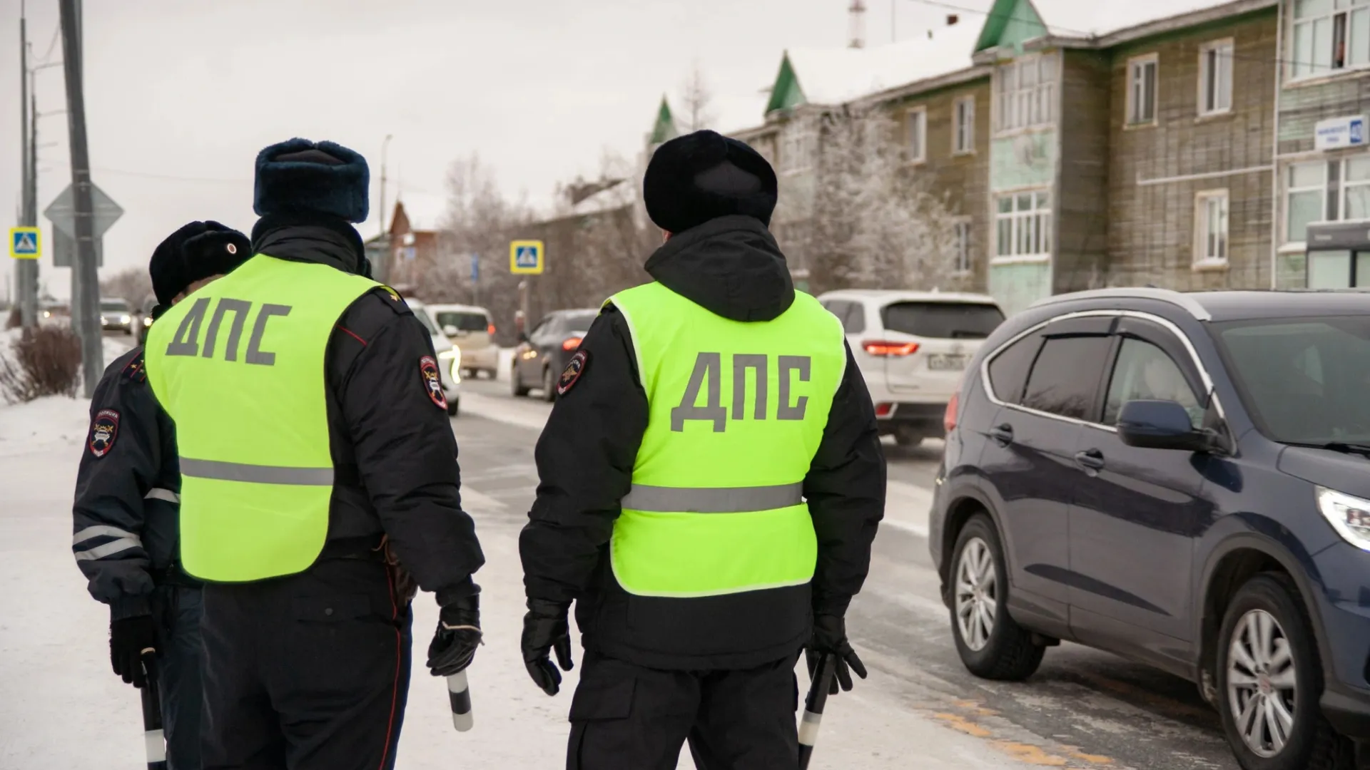За выходные инспекторы поймали в ЯНАО больше тысячи нарушителей. Фото: Сергей Зубков / «Ямал-Медиа»