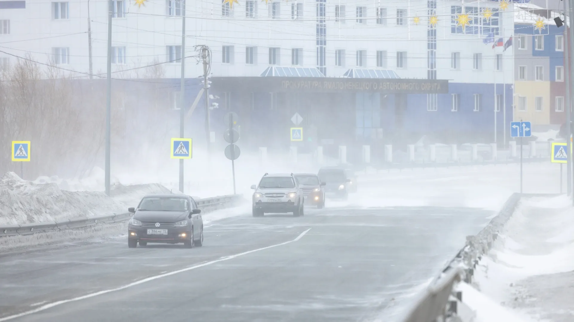 Порывы ветра на Ямале могут достигать скорости до 22 м/с. Фото: Сергей Зубков / «Ямал-Медиа»