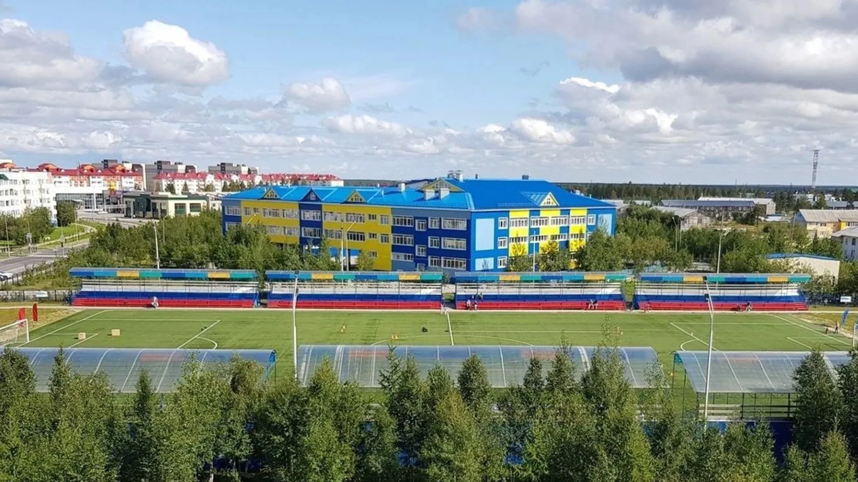 Летний стадион. Стадион Муравленко. Проект стадиона в Муравленко. Стадион летом в Приволжске.