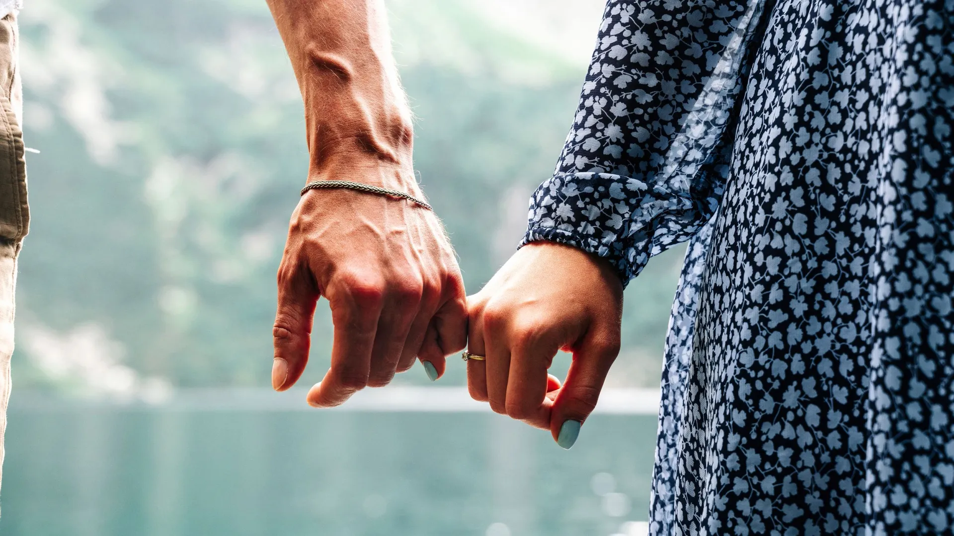 Супруги из ЯНАО рассказали о важности заботы друг о друге. Фото: MVelishchuk/Shutterstock/Fotodom