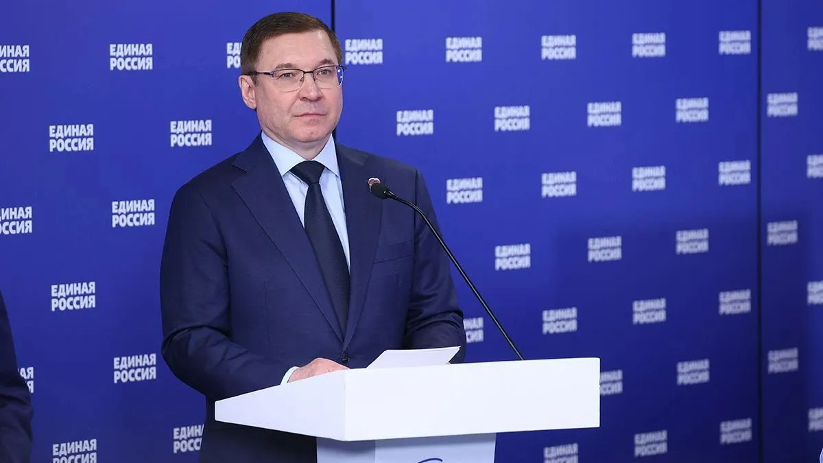 Секретарь Генсовета Владимир Якушев подчеркнул, что процедура прозрачна. Фото предоставлено пресс-службой партии «Единая Россия»