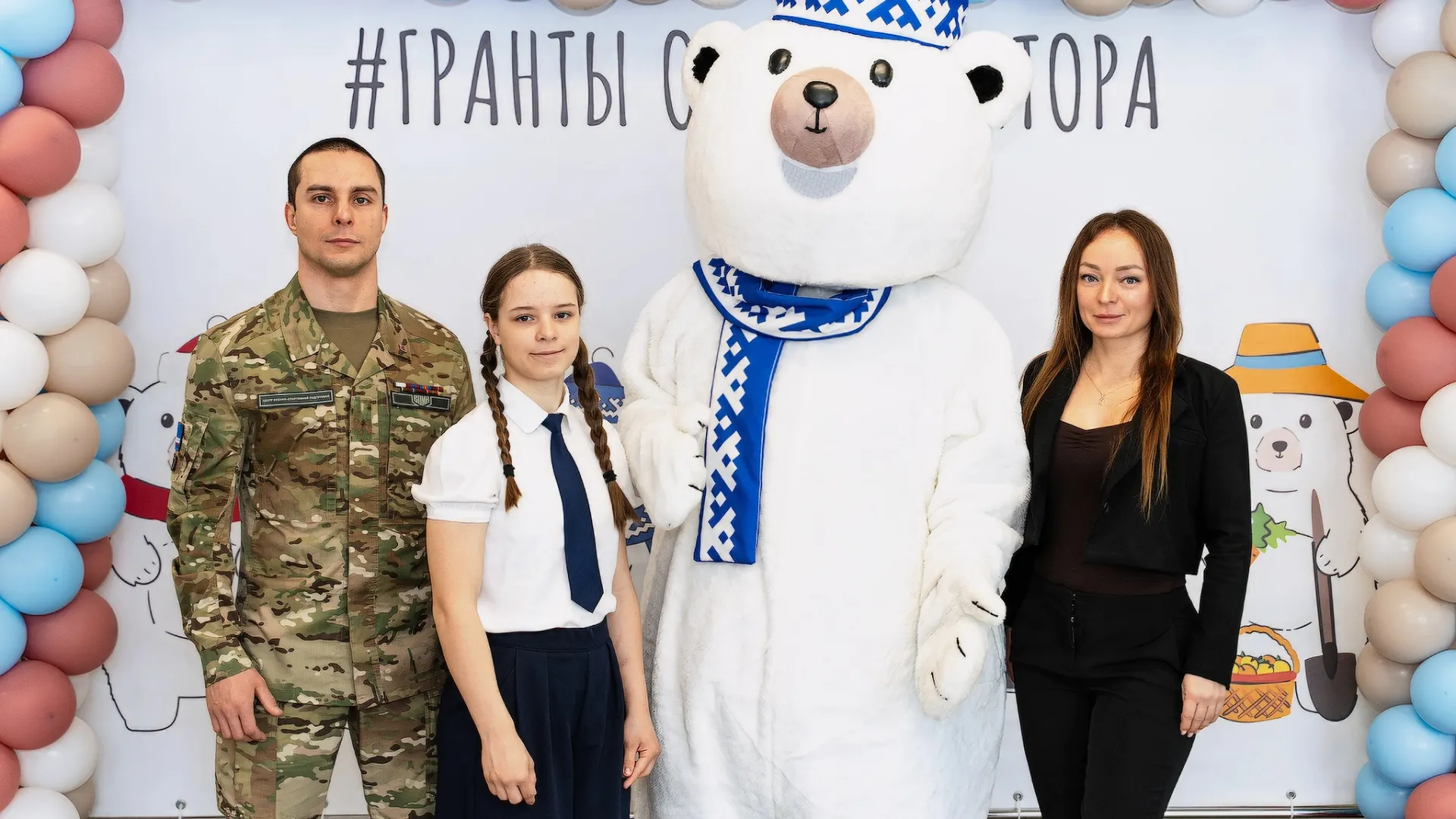 В новой номинации победила семья героя Ямала Юрия Абдуллина. Фото: Елена Вишневская