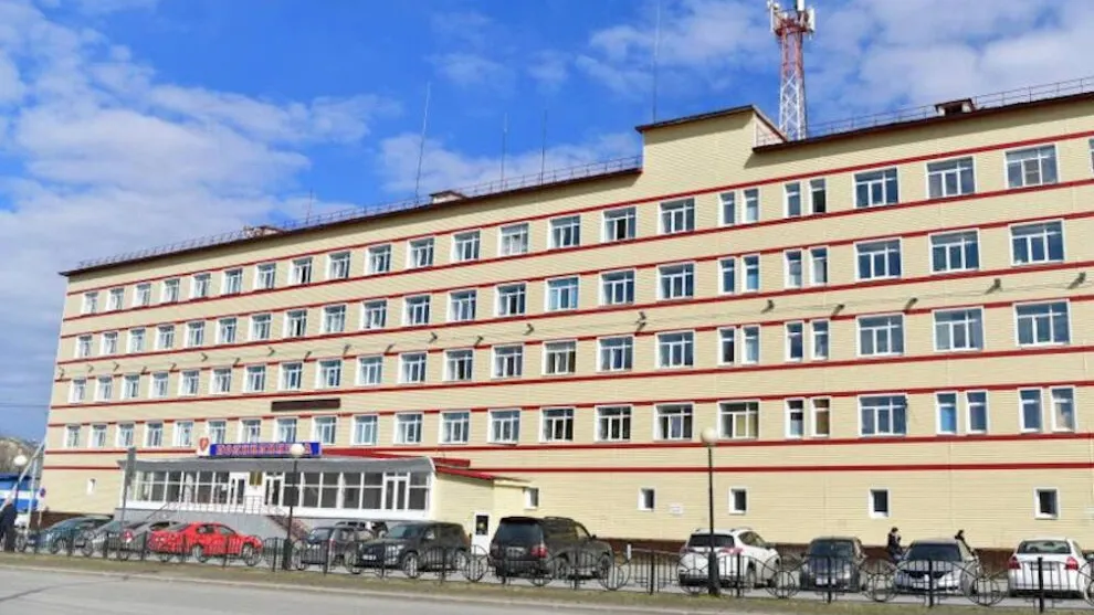 Больница салехардская окружная фото. Больница салехардская окружная фото. Салехардская окружная клиническая больница фото. Детская больница салехард. Гбуз сокб салехард.
