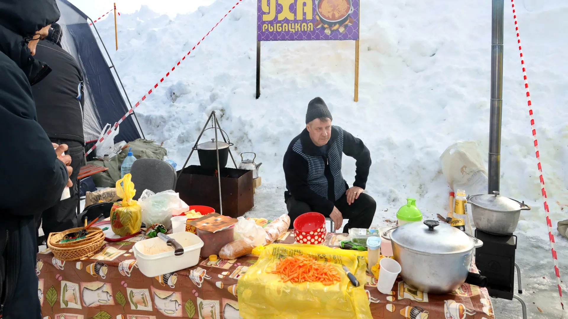 В ЯНАО проводятся чемпионаты по приготовлению ухи. Фото: Василий Петров / «Ямал-Медиа»