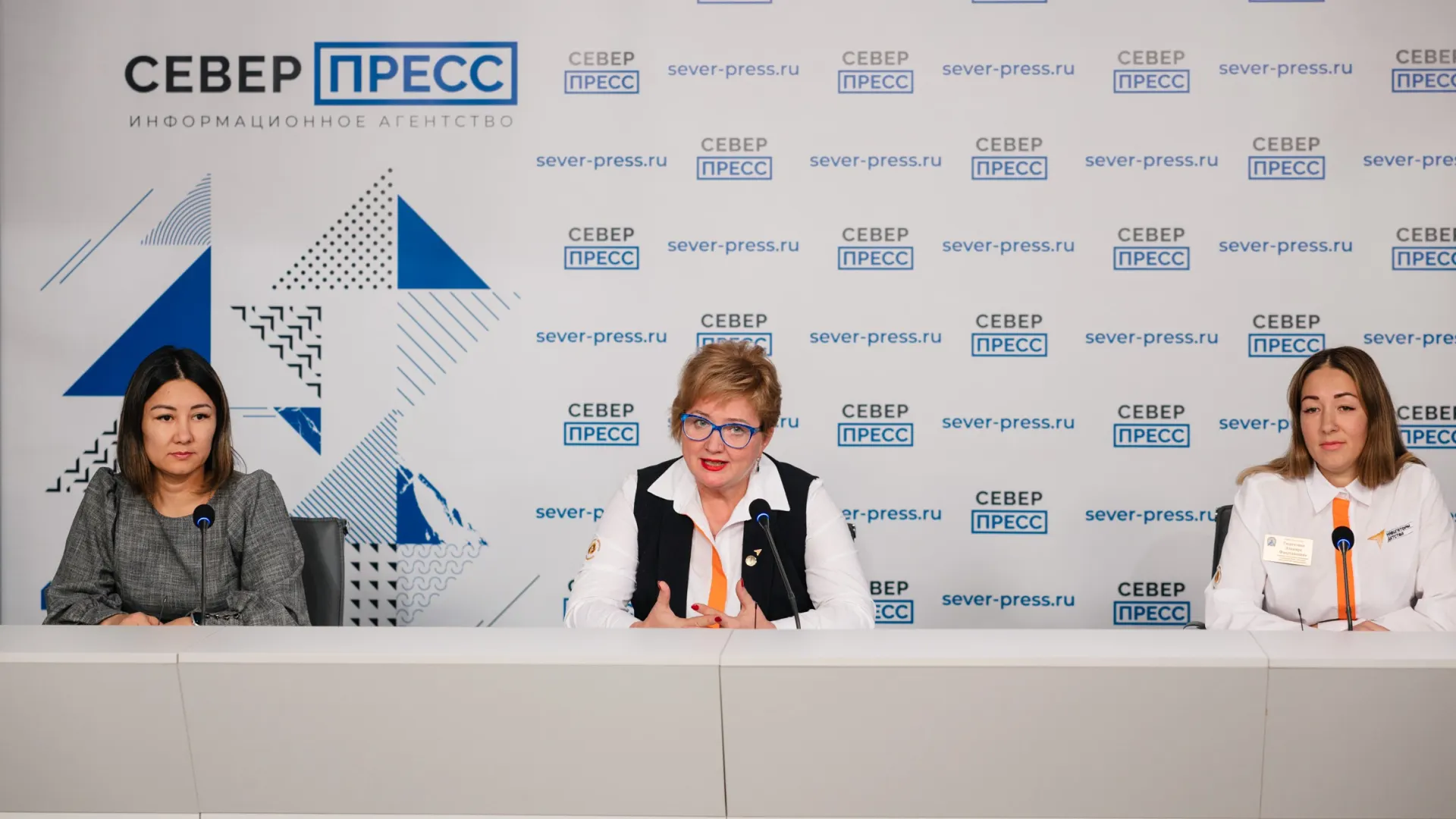 Елена Алешина рассказала, что  проект «Навигаторы детства» реализуют на Ямале второй год. Фото: Федор Воронов/«Ямал-Медиа»