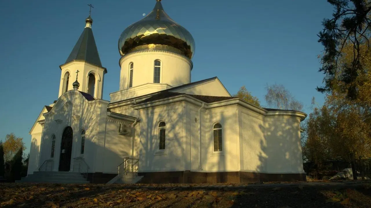 Свято-Духовский храм снова может принимать в своих стенах верующих. Фото: t.me/yamalryadom