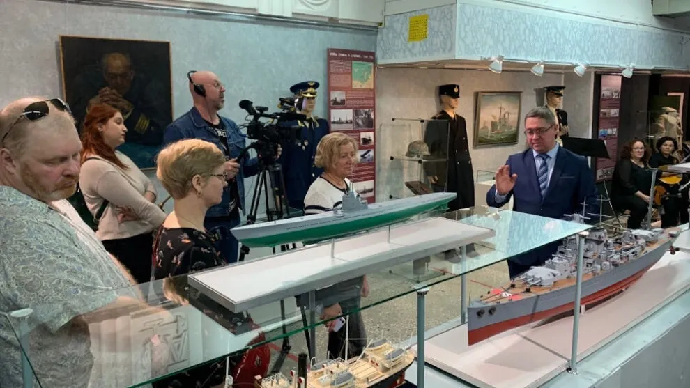 Фото Новоуренгойского городского музея изобразительных искусств