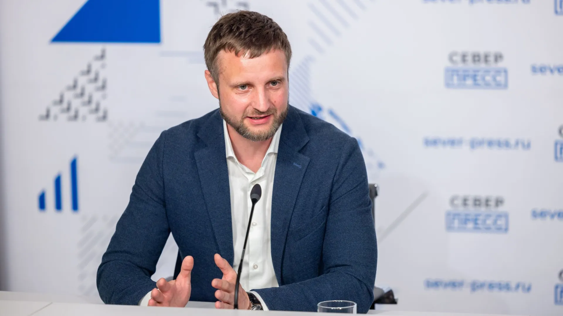 Евгений Рожковский отметил, что первая волонтерская миссия на острове Белом стала настоящим прорывом. Фото: Федор Воронов / «Ямал-Медиа»