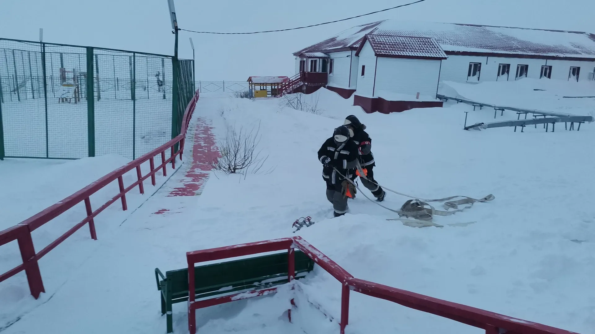 Фото: «Пожарный Ямала» / vk.com/firefighter_of_yamal 