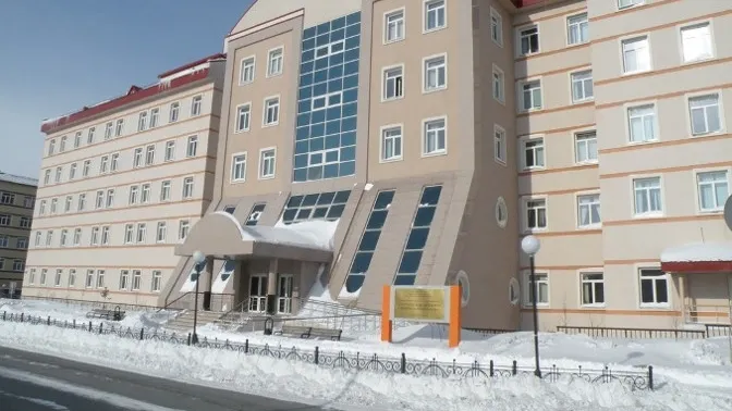 Значок салехардской клинической больницы. Областная клиническая больница салехард. Салехардская окружная клиническая больница. Окружная больница салехард. Гбуз сокб салехард.