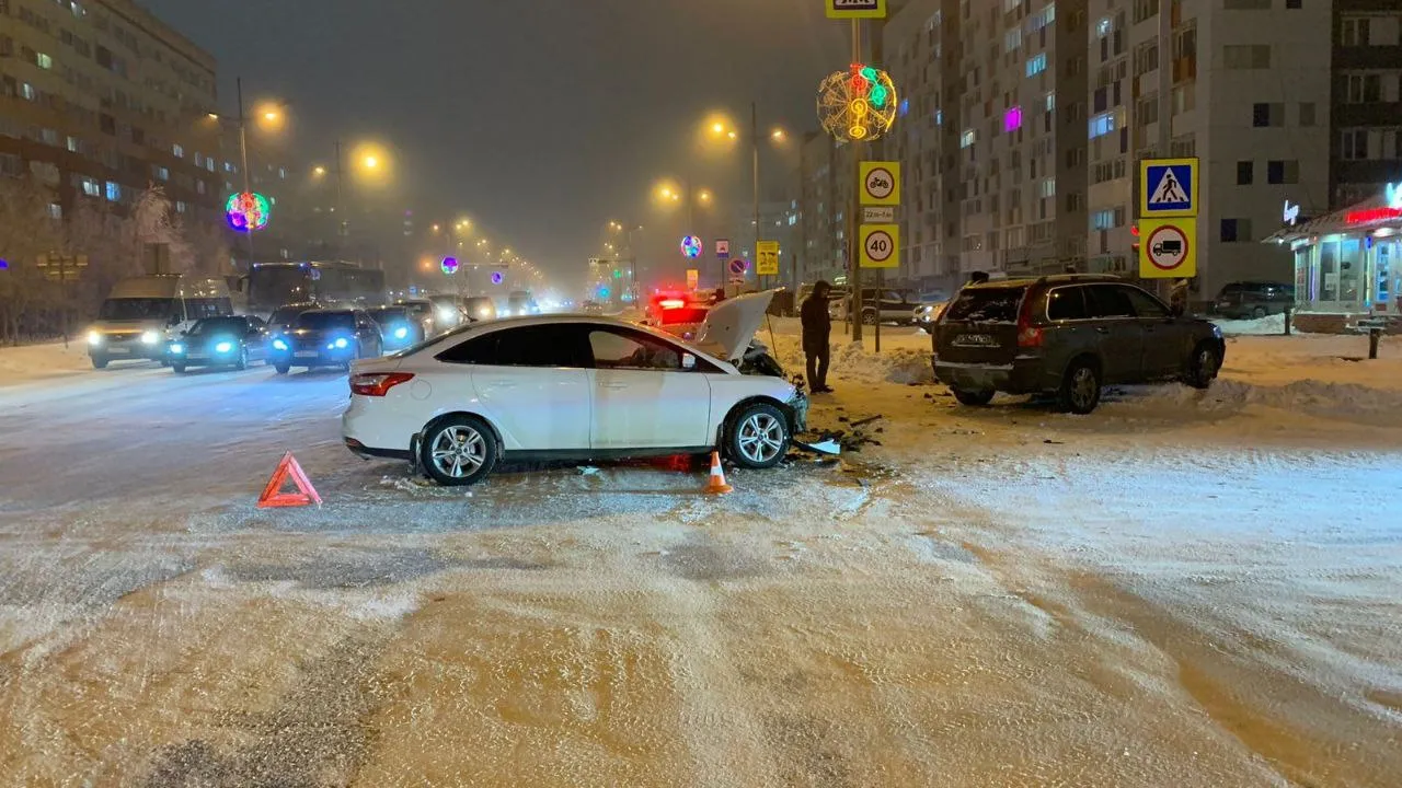 Последствия ДТП в Новом Уренгое. Фото предоставлено ОГИБДД Нового Уренгоя