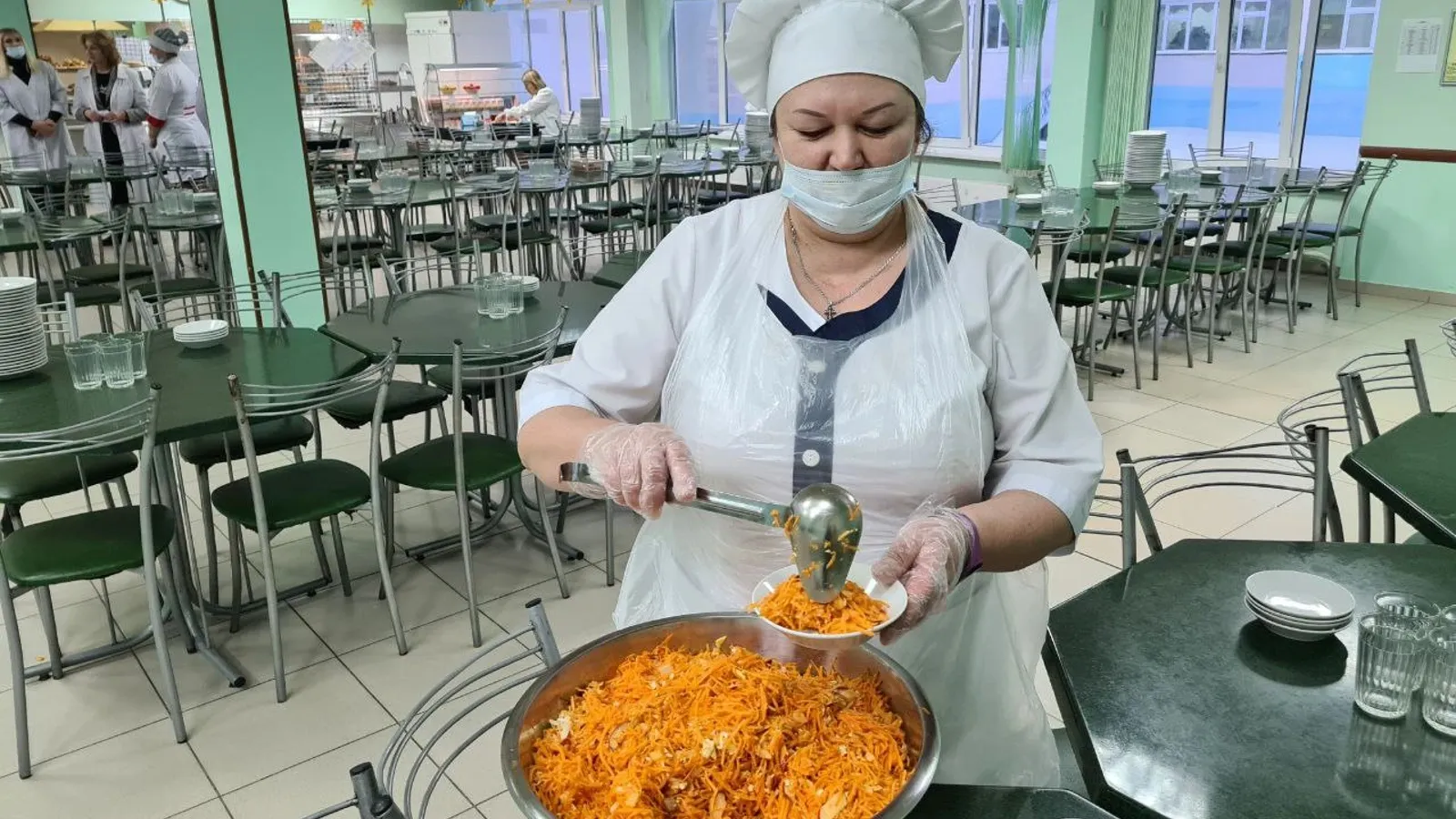 Родители продегустировали блюда из меню школьной столовой. Фото: t.me/gudkova_n89