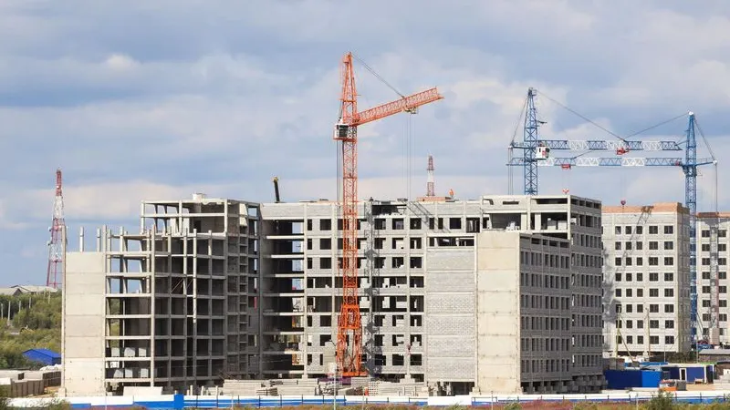 На Ямале строят более 200 жилых домов. Фото: Василий Петров / «Ямал-Медиа»