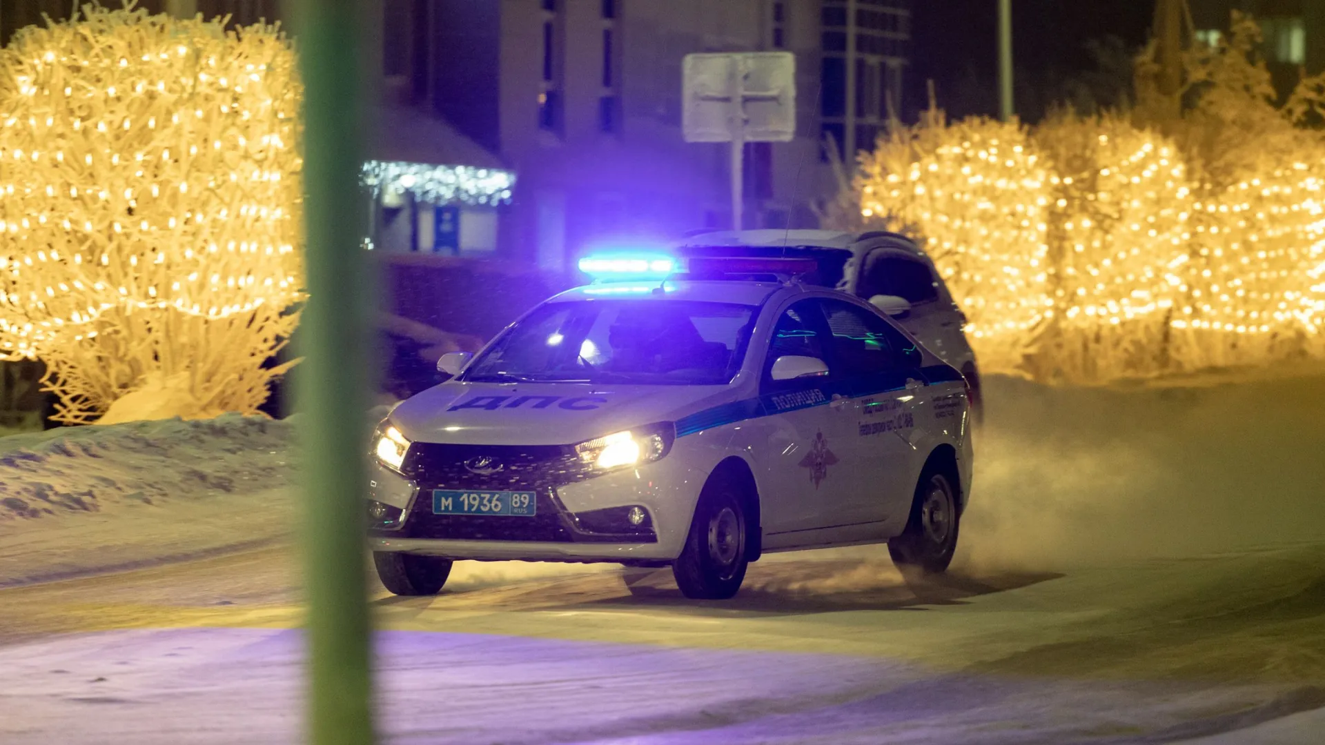 Госавтоинспекторы устроили погоню за пьяным угонщиком. Фото: Андрей Ткачев / «Ямал-Медиа»