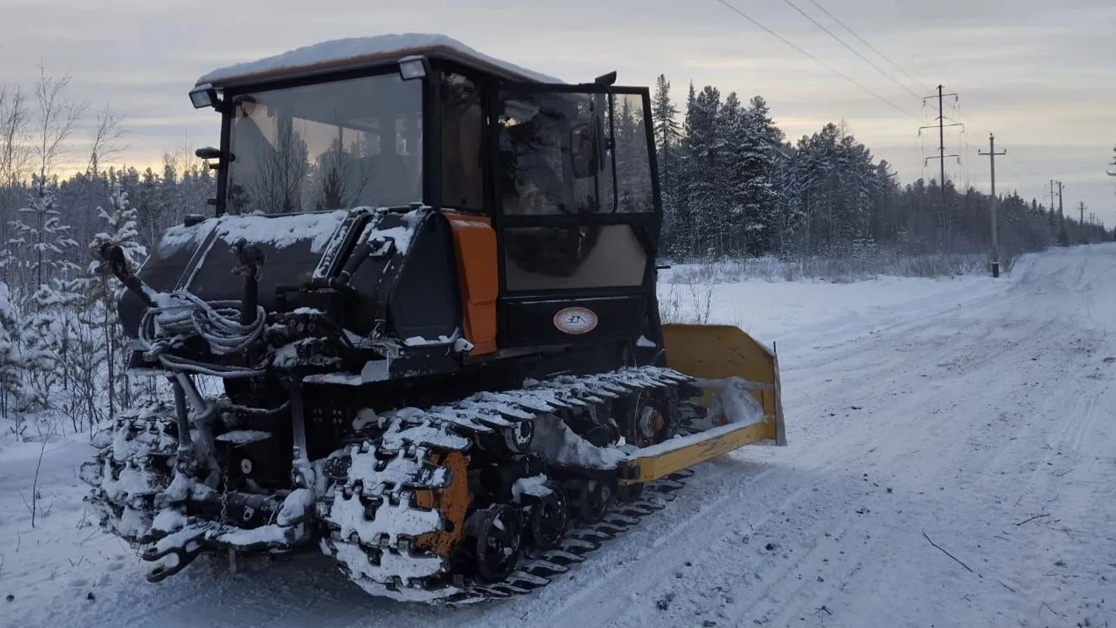 Грузоподъемность зимника на Халясавэй пока составила 20 тонн. Фото: t.me/deptsg