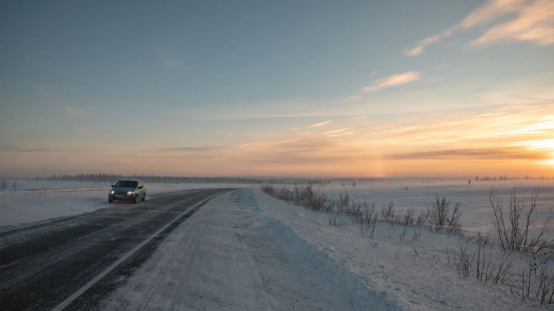 Устойчивая связь в дороге — это и безопасность, и комфорт. Фото: Сергей Зубков / «Ямал-Медиа»