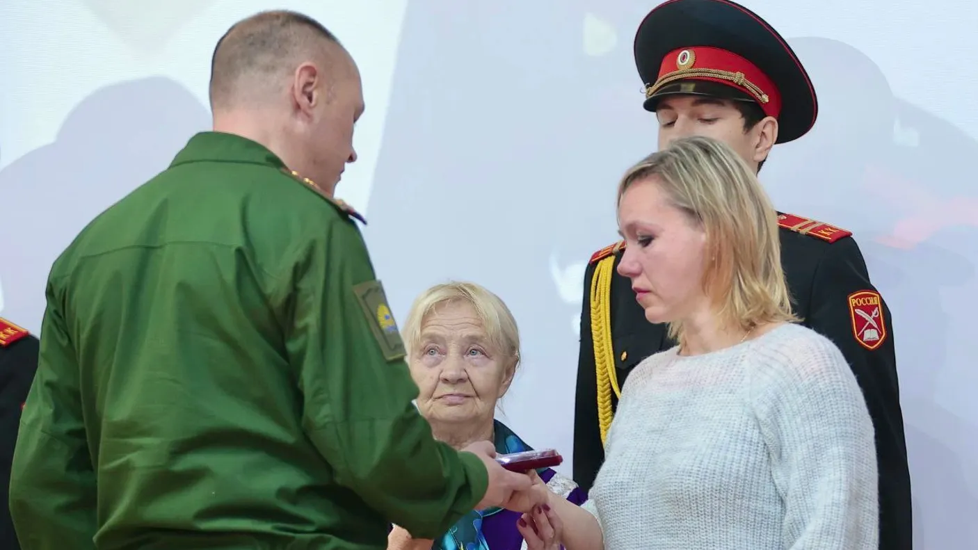 Орден Мужества передали родственникам Андрея Богданова. Фото: t.me/treskova_ma